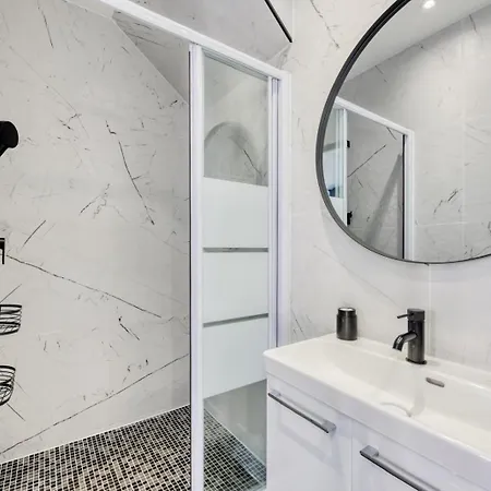 Apartment 1 *
