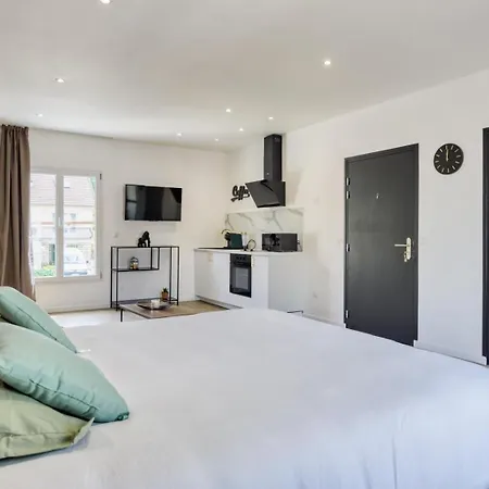 Apartment 1