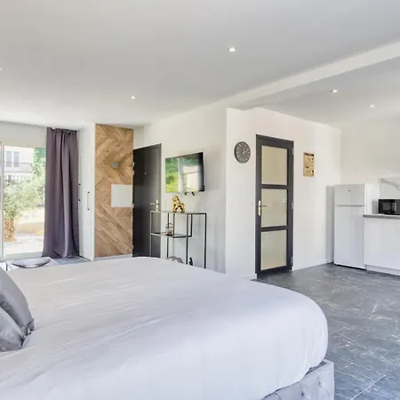 Apartamento 1 *