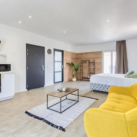 Apartment 1 Coubron