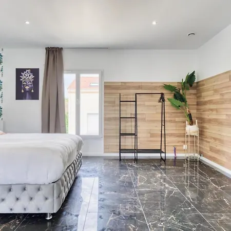 1 Apartment